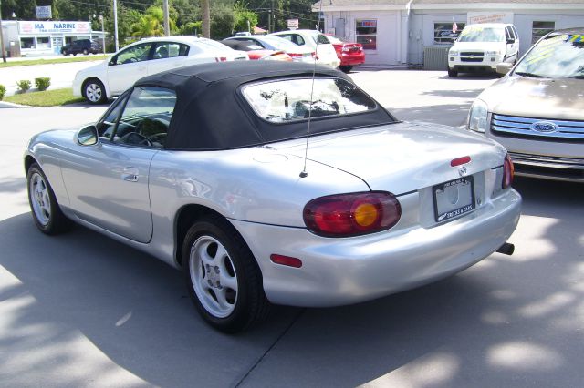 1999 Mazda MX-5 Miata Base