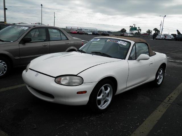 1999 Mazda MX-5 Miata 2.0T Convertible
