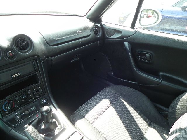 1999 Mazda MX-5 Miata Base