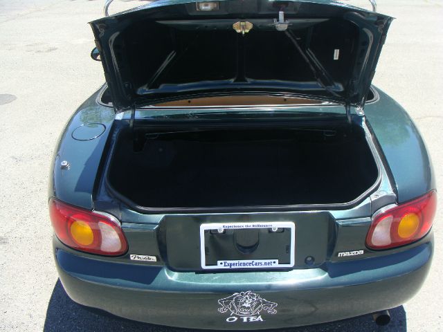 1999 Mazda MX-5 Miata Base