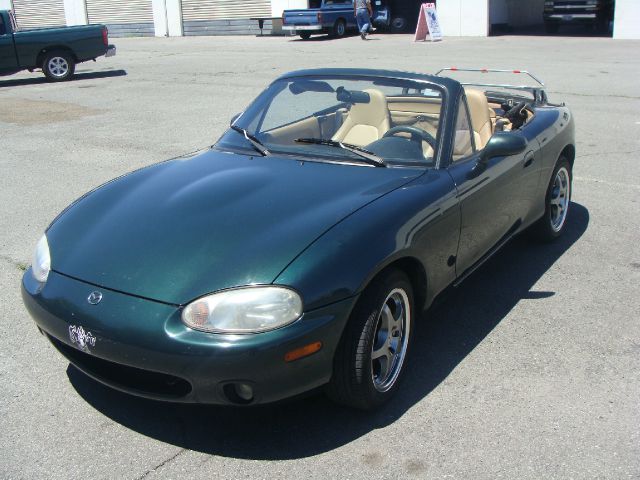 1999 Mazda MX-5 Miata Base