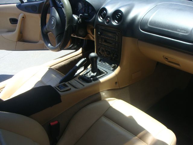 1999 Mazda MX-5 Miata Base