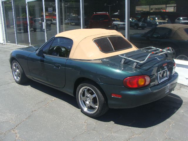 1999 Mazda MX-5 Miata Base