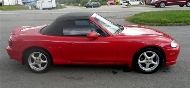 1999 Mazda MX-5 Miata Standard 4X4 Hardtop