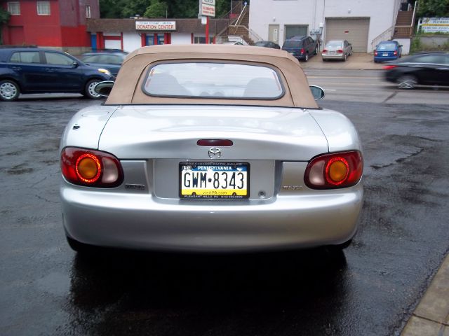 1999 Mazda MX-5 Miata Unknown