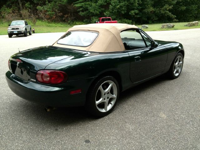 2001 Mazda MX-5 Miata Base