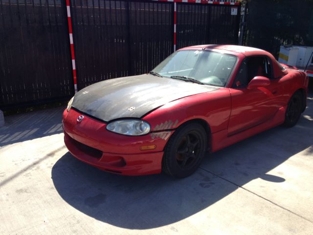 2001 Mazda MX-5 Miata X