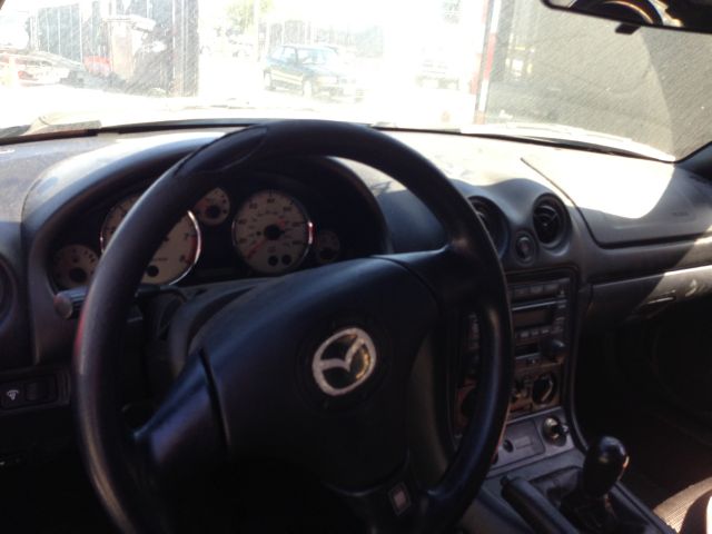 2001 Mazda MX-5 Miata X
