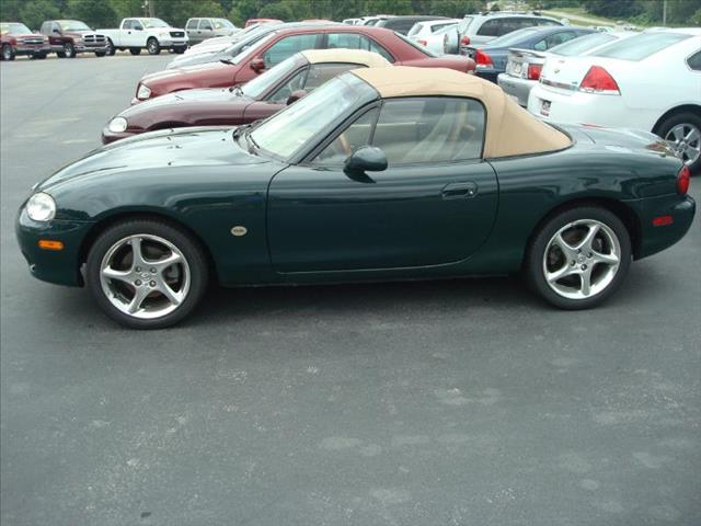 2001 Mazda MX-5 Miata 2.0T Convertible