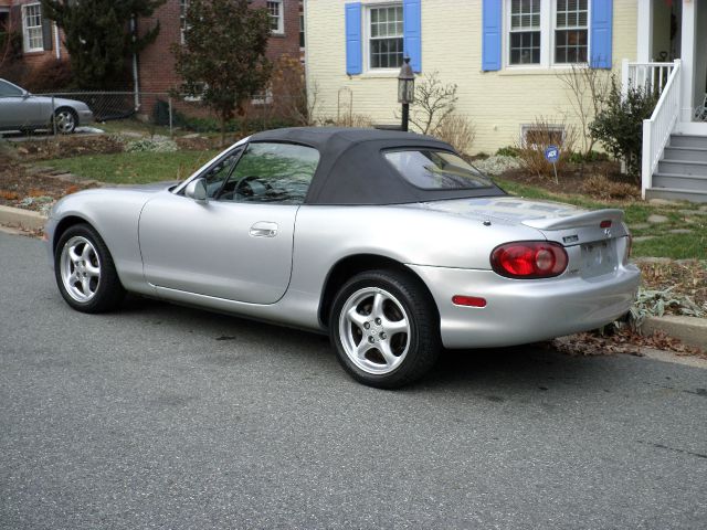 2002 Mazda MX-5 Miata Base