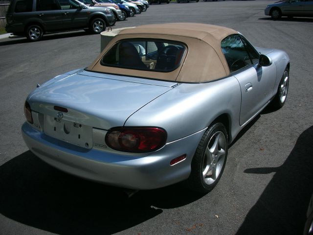 2002 Mazda MX-5 Miata SE