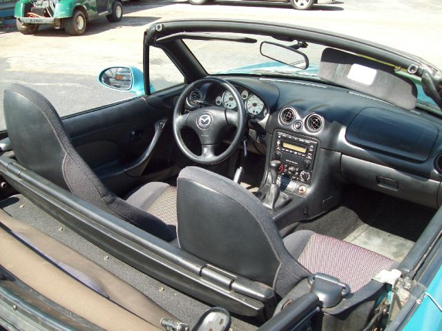 2002 Mazda MX-5 Miata SE