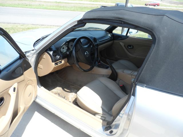 2002 Mazda MX-5 Miata SE