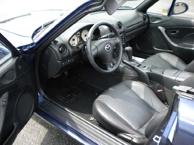 2002 Mazda MX-5 Miata SE