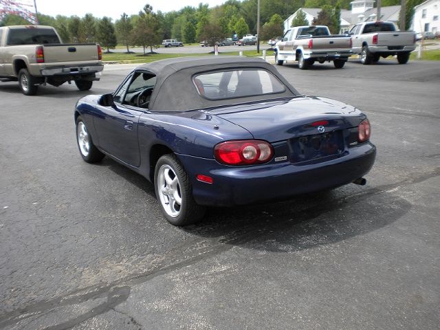 2002 Mazda MX-5 Miata SE