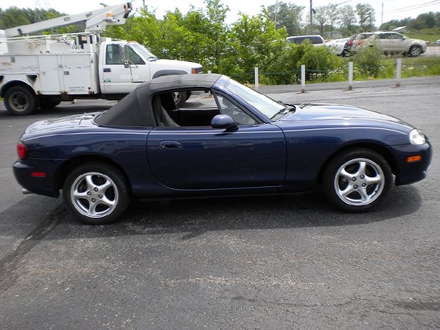 2002 Mazda MX-5 Miata SE