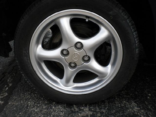 2002 Mazda MX-5 Miata SE