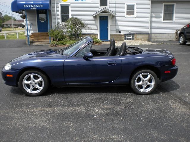 2002 Mazda MX-5 Miata SE