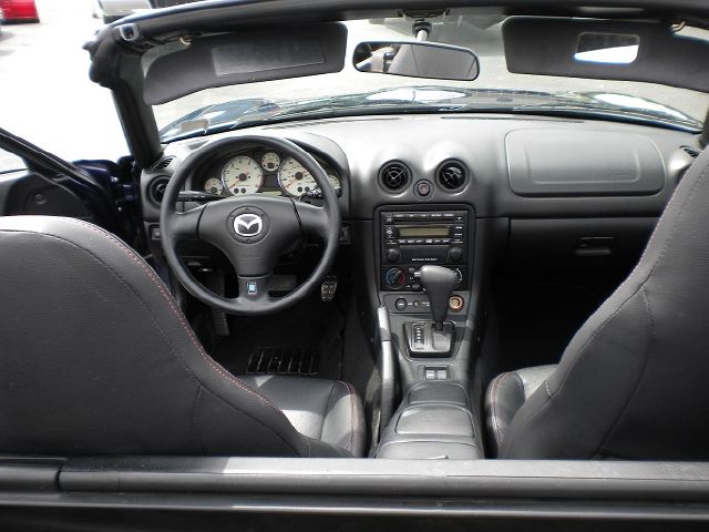 2002 Mazda MX-5 Miata SE