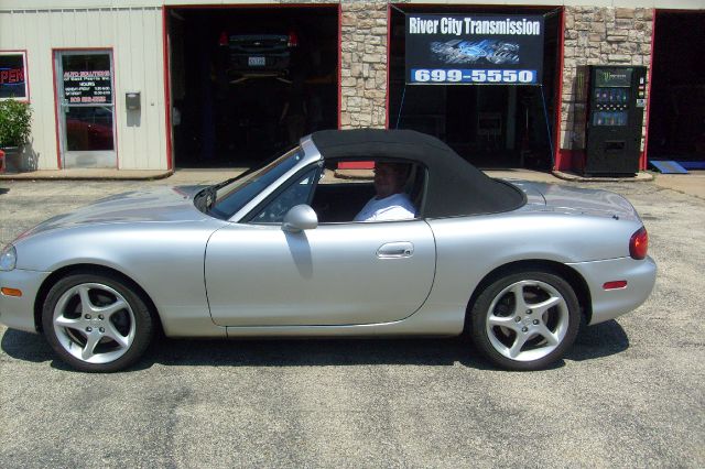 2003 Mazda MX-5 Miata Base