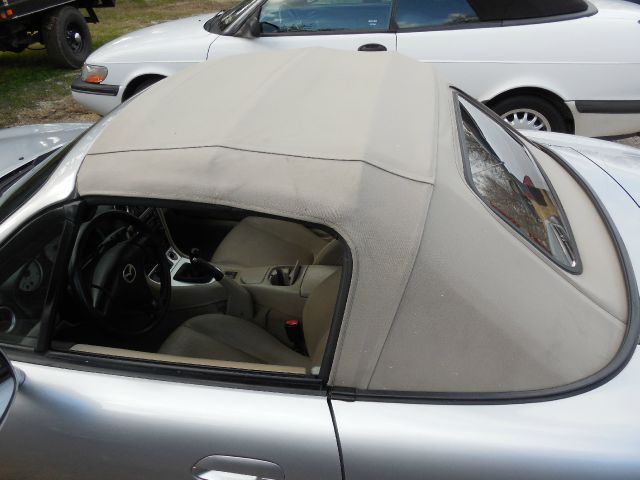 2003 Mazda MX-5 Miata X