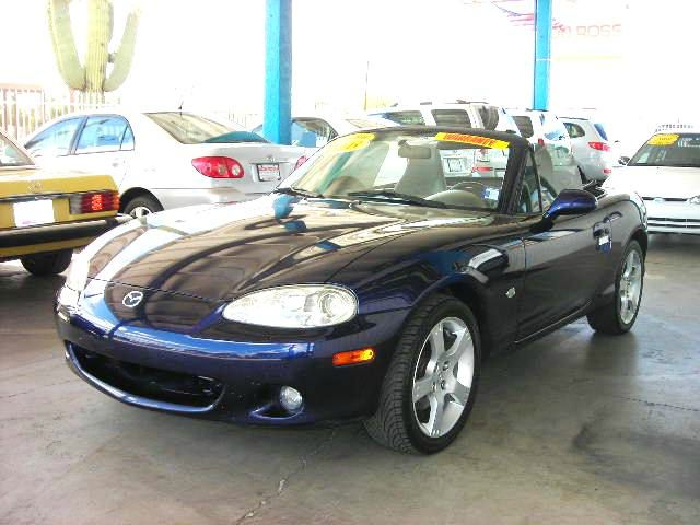 2003 Mazda MX-5 Miata Crew Cab Amarillo 4X4
