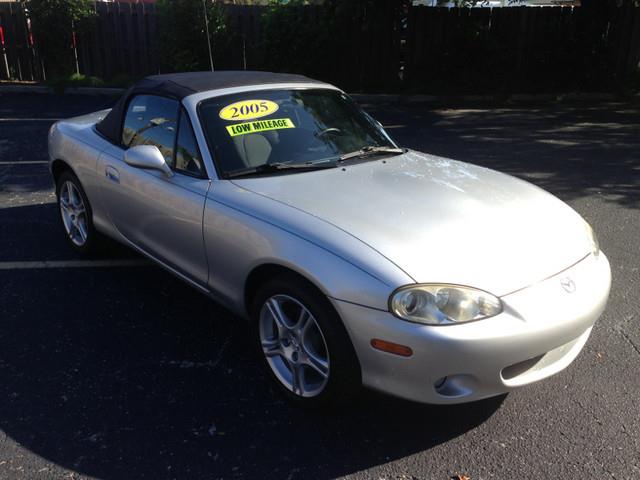 2005 Mazda MX-5 Miata Basewhy PAY MORE