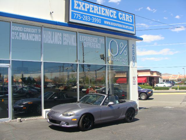 2005 Mazda MX-5 Miata C15