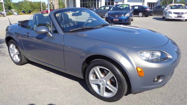 2006 Mazda MX-5 Miata Base