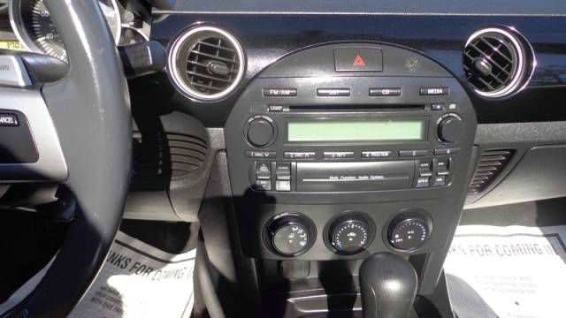 2006 Mazda MX-5 Miata Base