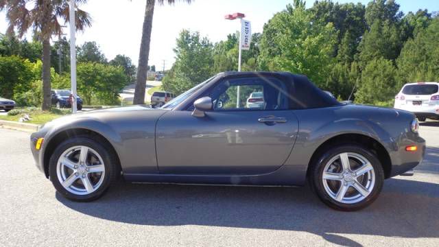 2006 Mazda MX-5 Miata Base