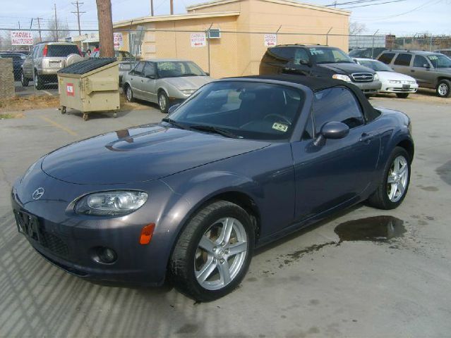 2006 Mazda MX-5 Miata Base