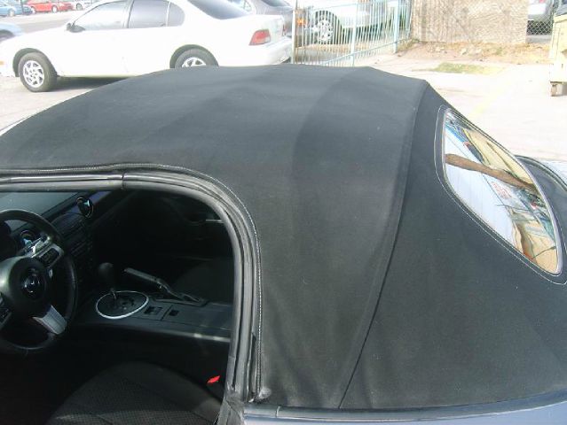 2006 Mazda MX-5 Miata Base