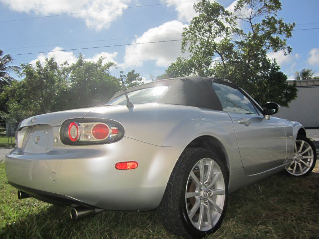 2006 Mazda MX-5 Miata SC