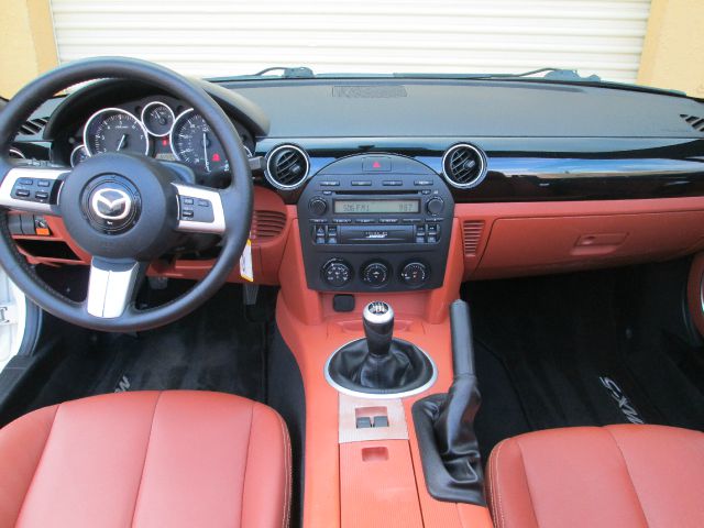2006 Mazda MX-5 Miata SC