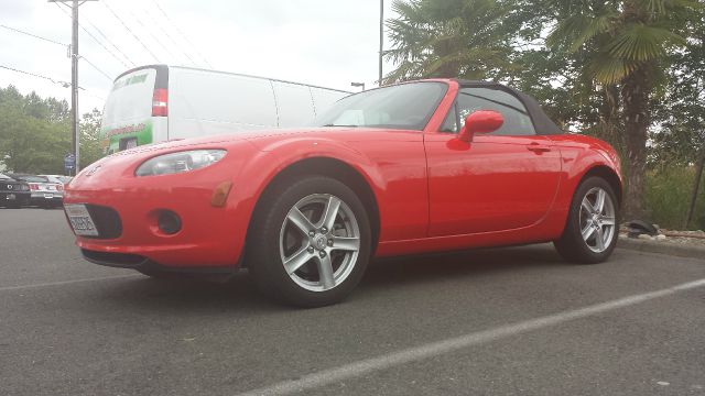 2006 Mazda MX-5 Miata 4dr 2.5L Turbo W/sunroof/3rd Row AWD SUV