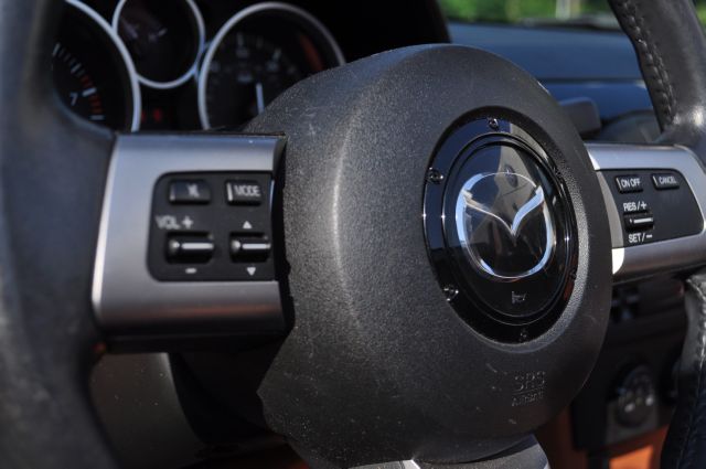 2006 Mazda MX-5 Miata SC