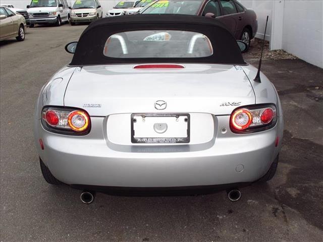 2008 Mazda MX-5 Miata 2dr Reg Cab 140.5 4WD Laramie