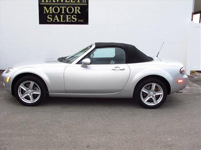 2008 Mazda MX-5 Miata 2dr Reg Cab 140.5 4WD Laramie
