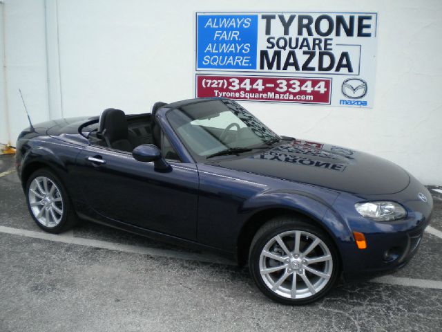 2008 Mazda MX-5 Miata 2D Regular Cab Truck
