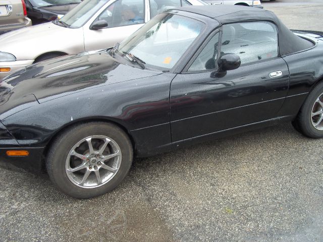 2011 Mazda MX-5 Miata Open-top