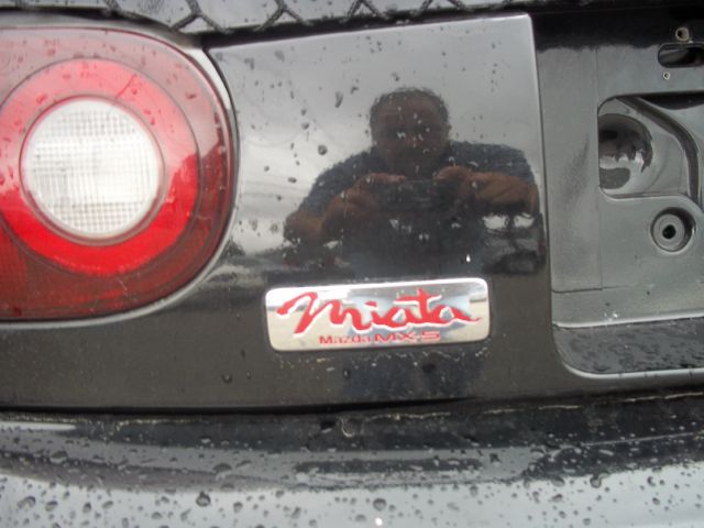 2011 Mazda MX-5 Miata Open-top