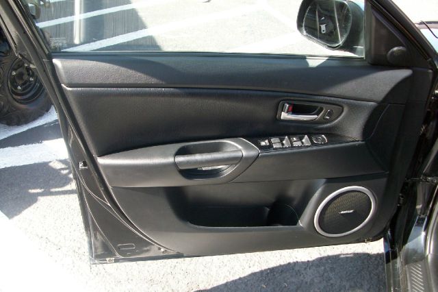 2006 Mazda Mazda3 ZX3 SE