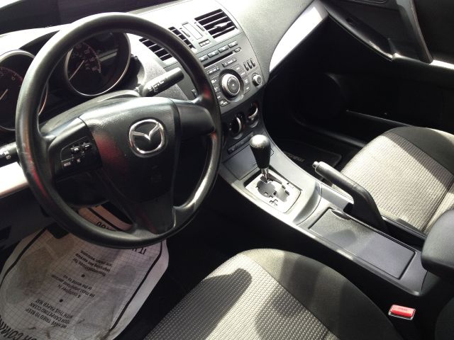 2013 Mazda Mazda3 5 Door Quad Seating