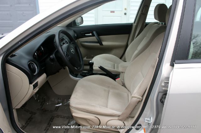 2007 Mazda Mazda6 4dr Sdn 2.4L FWD
