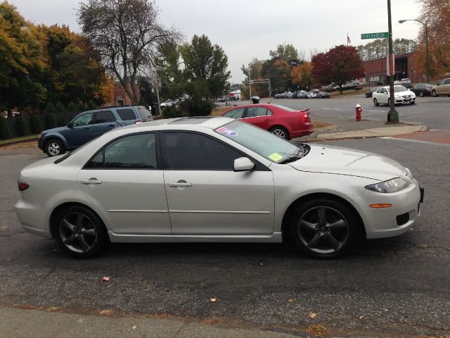 2007 Mazda Mazda6 4dr Sdn 2.4L FWD