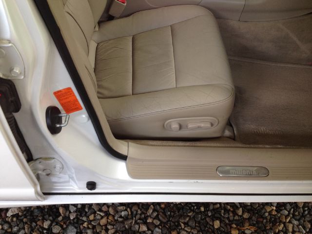 2002 Mazda Millenia XR