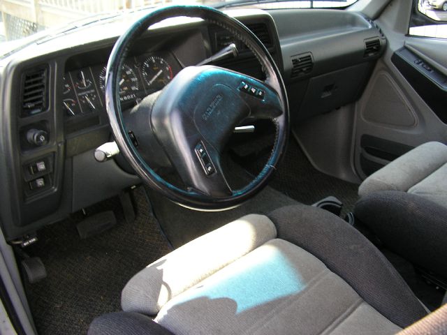 1992 Mazda Navajo SE Pickup 4D 5 1/2 Ft