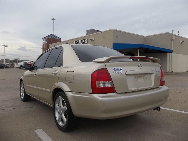 2001 Mazda Protege Convenience AWD