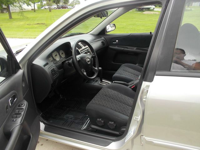 2001 Mazda Protege Convenience AWD